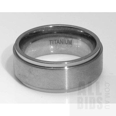 Titanium Ring, Brushed Centre
