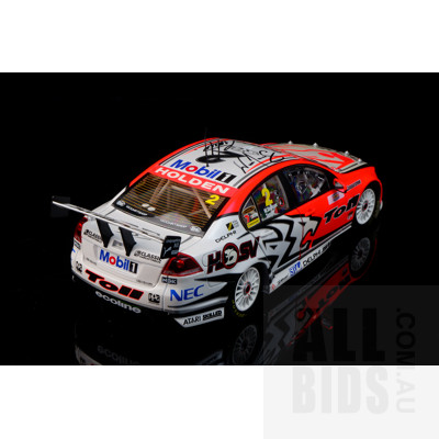 Classic Carlectables 2009 Supercheap Auto 1000 Holden VE Commodore Garth Tander/Will Davison - 1:18 Scale Model Car With Signatures on Car and COA