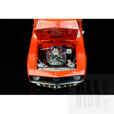 Classic Carlectables - 1969 Bob Jane ZL-1 Camaro - 1:18 Scale Model Car