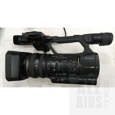 Sony HXR-NX5P Solid-State Camcorder With Accessories