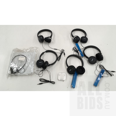 Apple Wired Earpods And Phillips Headsets