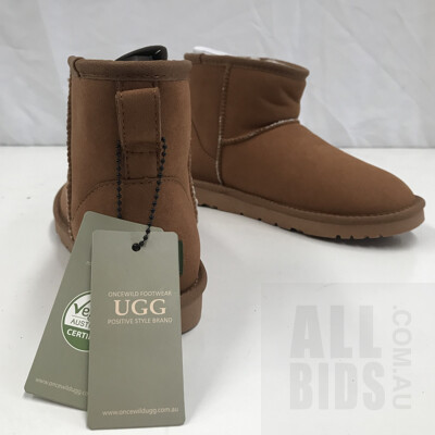 Genuine Ugg Boots - Assorted Sizes And Colours - Lot Of Four