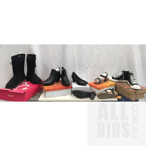 Ladies Footwear - Size 10,11 And EU42, 43 - Lot Of 5