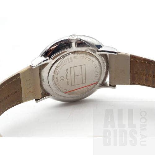 Tommy Hilfiger Luke Watch 47.5mm Leather Brown and Tommy Hilfiger F 40cm grey