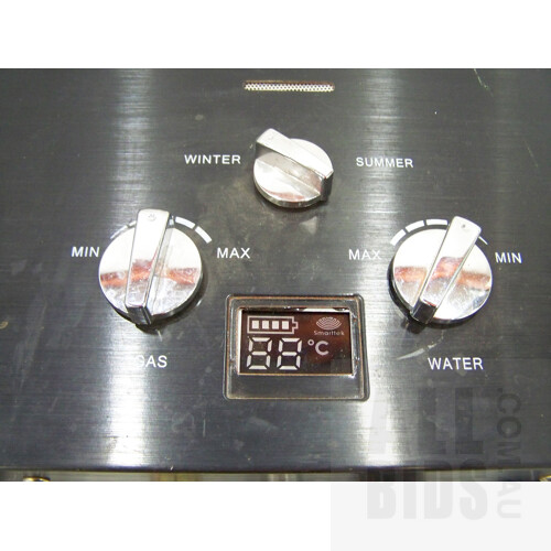 Smarttek SMA-BLK LP Gas Hot Water Heater With 6 LPM Pump Pack