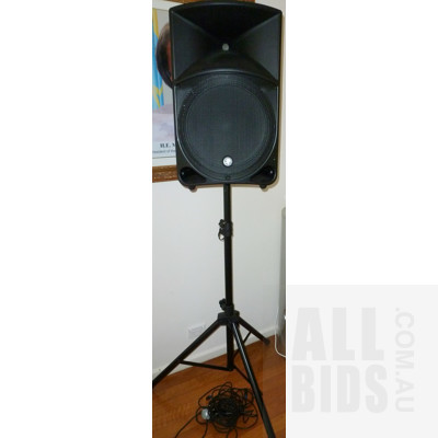 Thump 15 150 Watt PA Speaker With Microphone and Stand