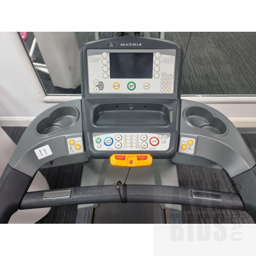 Matrix T3X Ultimate Deck Commercial Treadmill