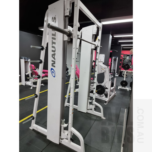 Nautilus Commercial Counter Balanced Smith Machine