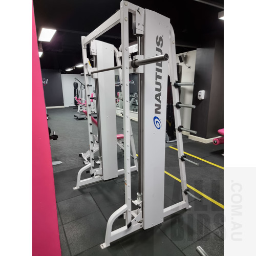 Nautilus Commercial Counter Balanced Smith Machine