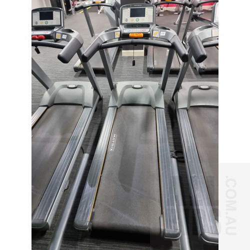 Matrix T3X Ultimate Deck Commercial Treadmill