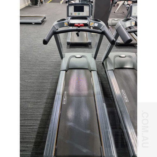 Matrix T3X Ultimate Deck Commercial Treadmill