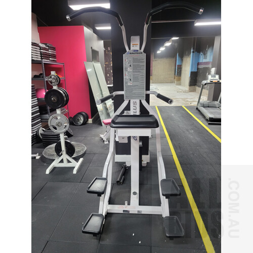 Nautilus Gravitron Weight Assisted Chin-Dip