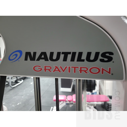 Nautilus Gravitron Weight Assisted Chin-Dip
