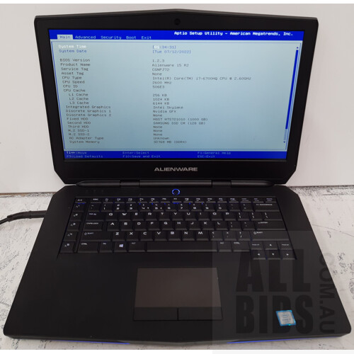 Alienware 15 R2 Intel Core i7 (6700HQ) 2.60GHz-3.50GHz 4-Core CPU Nvidia GeForce GTX980M 4K UHD Display 15.6-Inch Gaming Laptop