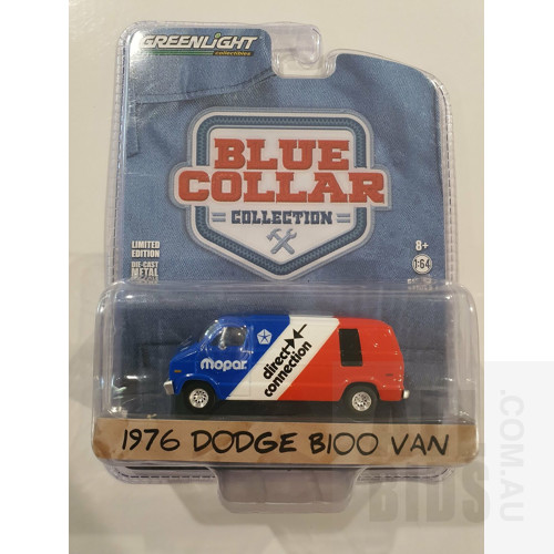 Greenlight Blue Collar Collection 1976 Dodge B100 Van 1:64 Scale Model Car