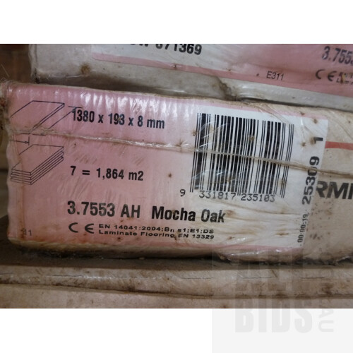 Formica Mocha Oak Laminate Flooring - 37 Square Meters