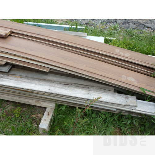Selection of External Timber and Cladding Panels/Offcuts