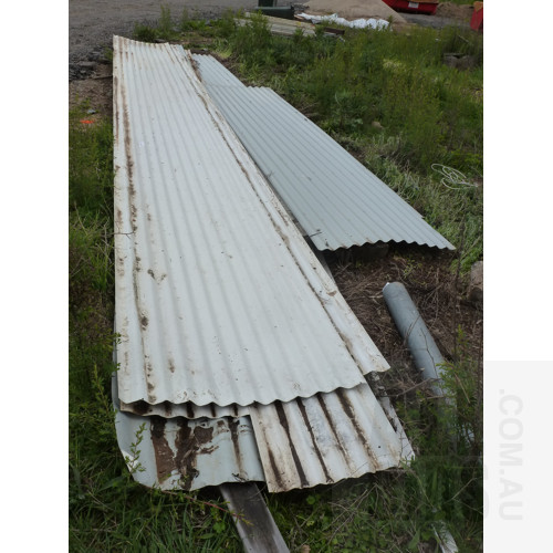 Selection of Corrugated Iron Sheets - Lot of 10