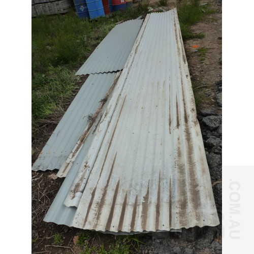 Selection of Corrugated Iron Sheets - Lot of 10
