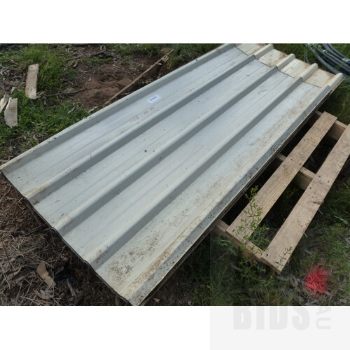 Selection of Metal Fencing/Roofing Panels
