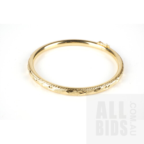 18ct Yellow Gold Bangle, 10g