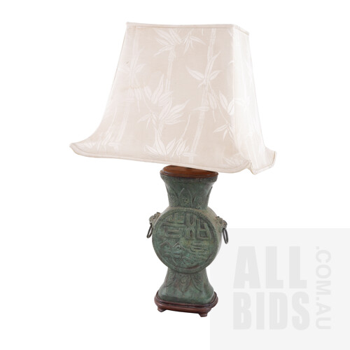 Large Chinese Style Bronze Cast Metal Table Lamp, Later 20th Century