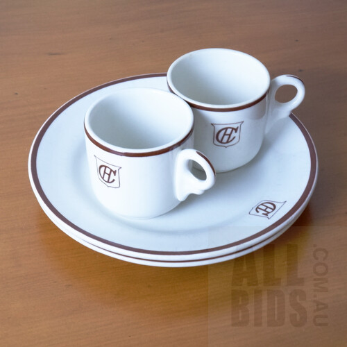 Four Pieces of Crested Grindley Hotelware Duraline Ceramics