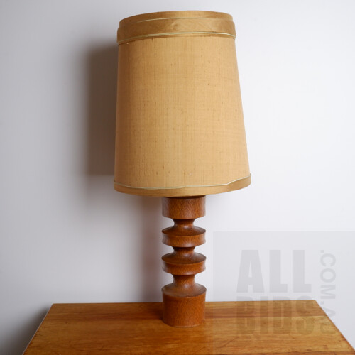 Good Vintage Turned Silky Oak Table Lamp