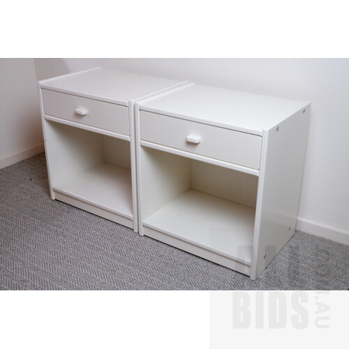 Pair of Contemporary White Bedside Cabinets
