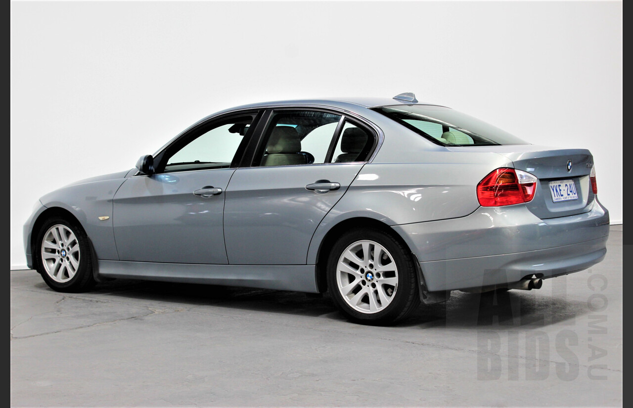 5/2006 BMW 325i E90 4d Sedan Grey 2.5L