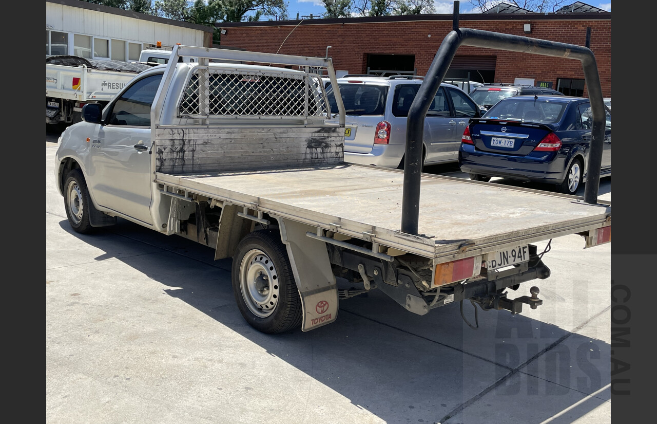 6/2009 Toyota Hilux SR GGN15R 09 UPGRADE C/chas Silver 4.0L