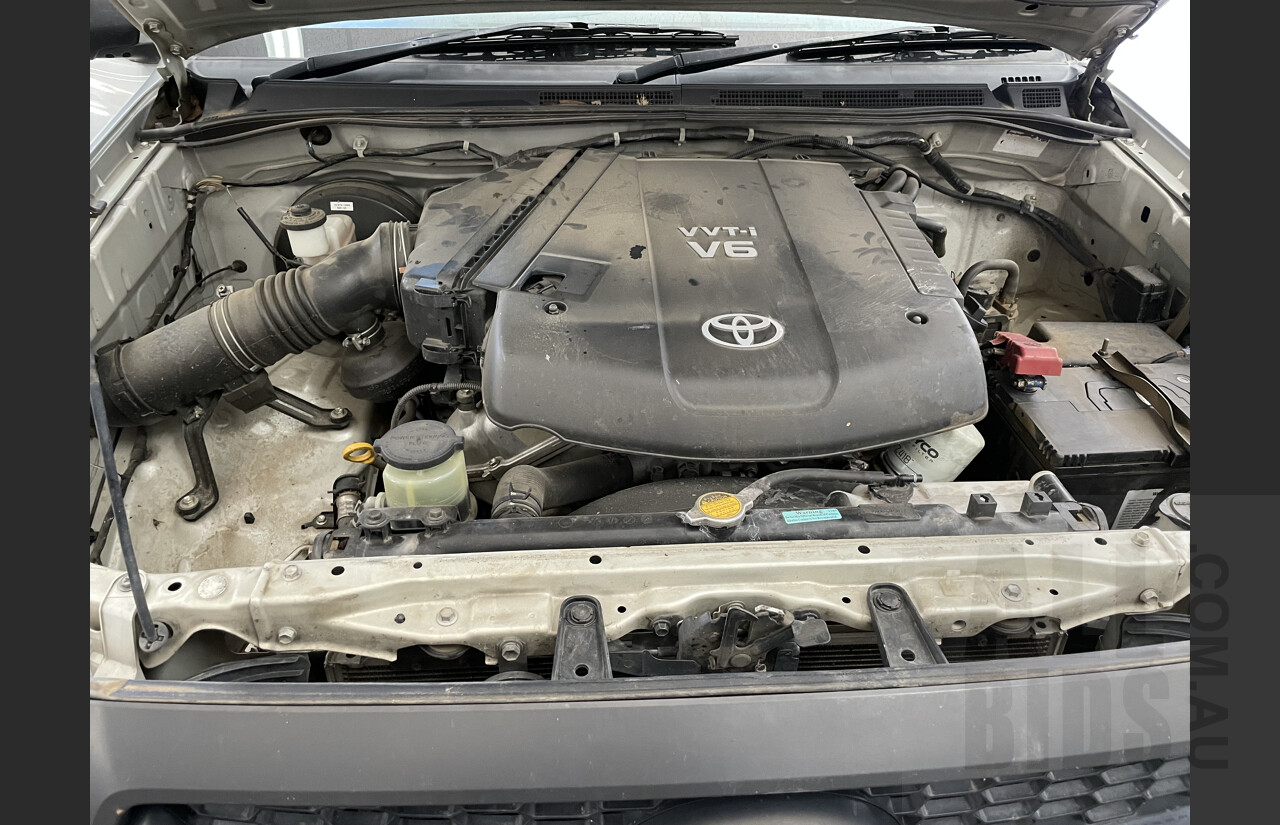 6/2009 Toyota Hilux SR GGN15R 09 UPGRADE C/chas Silver 4.0L