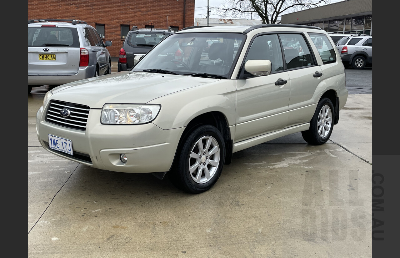 10/2005 Subaru Forester XS Luxury MY05 4d Wagon Gold 2.5L