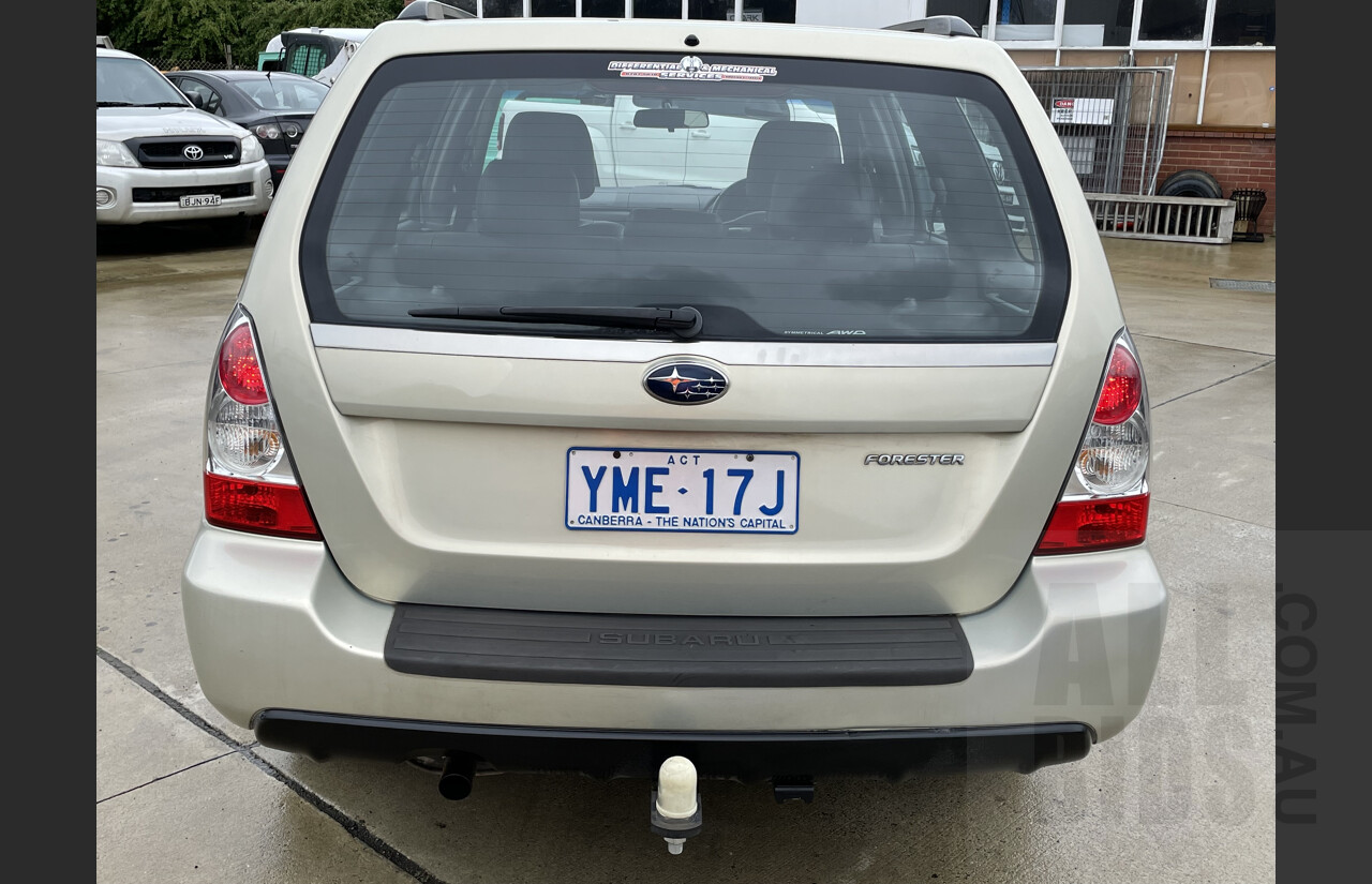 10/2005 Subaru Forester XS Luxury MY05 4d Wagon Gold 2.5L