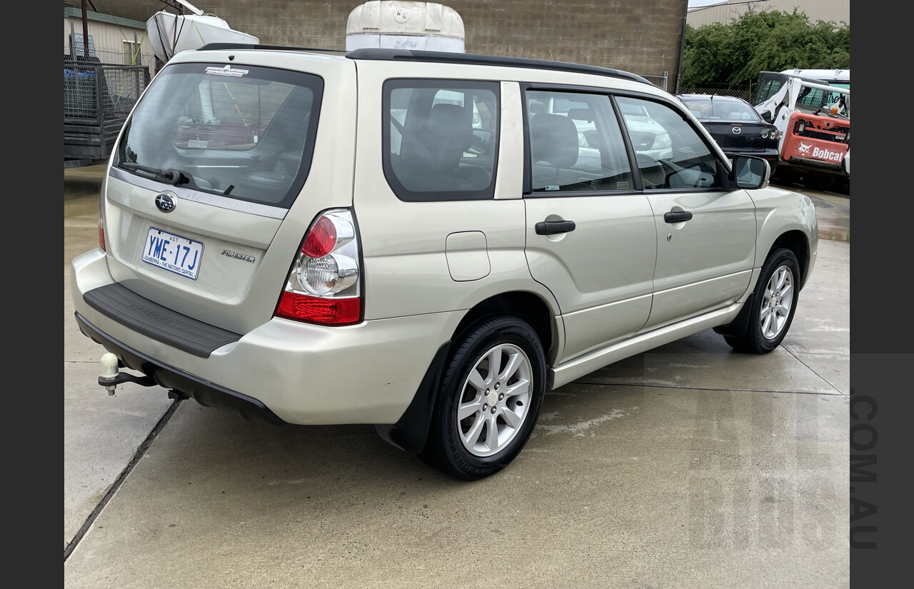 10/2005 Subaru Forester XS Luxury MY05 4d Wagon Gold 2.5L