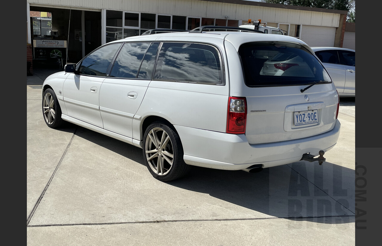 9/2005 Holden Commodore VZ Wagon White 3.6L