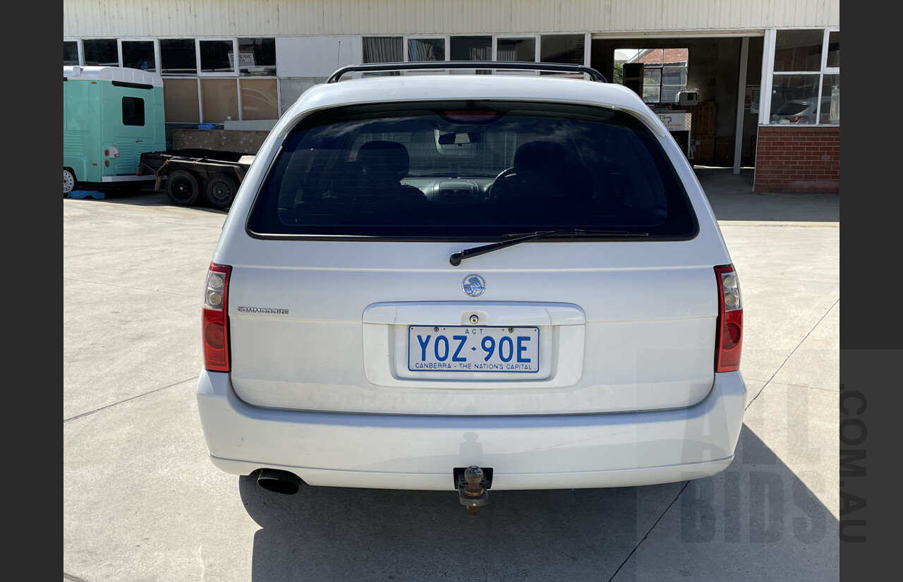 9/2005 Holden Commodore VZ Wagon White 3.6L