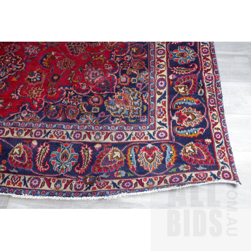 Very Large Room Sized Hand Knotted Wool Kashan Carpet Shah Abbas Design