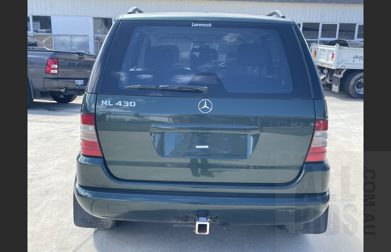 2/2000 Mercedes-Benz ML430 (4x4) 4d Wagon Green 4.3L