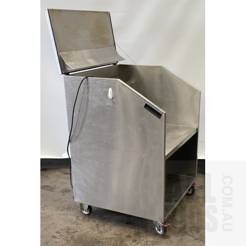 Woodson SPWO1401798 Mobile Ventilated Station