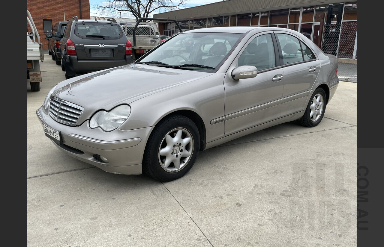 8/2003 Mercedes-Benz C180 Kompressor Elegance W203 4d Sedan Silver 1.8L