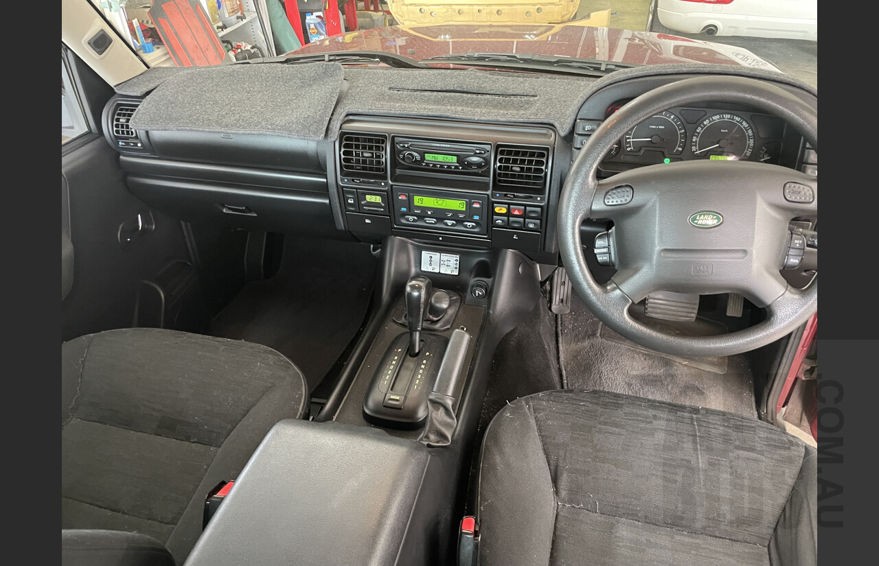 9/2003 Land Rover Discovery S (4x4) SERIES II 4d Wagon Red 2.5L