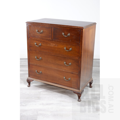 Vintage Georgian Style Maple Chest of Drawers on Cabriole Legs, Circa 1950's-60's