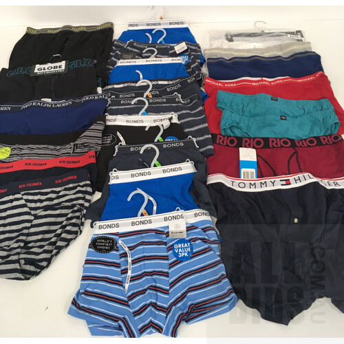 Assorted Men's Underwear Size Large & X Large - Include Calvin Klein,Micheal Kors,Rio, Bonds, Hanes,Globe, Ralph lauren,Ben Sherman,Tommy Hilfiger & Hole Proof Lot Of 23