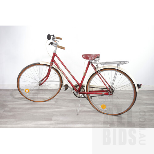 Vintage Malvern Star Roadstar Bicycle