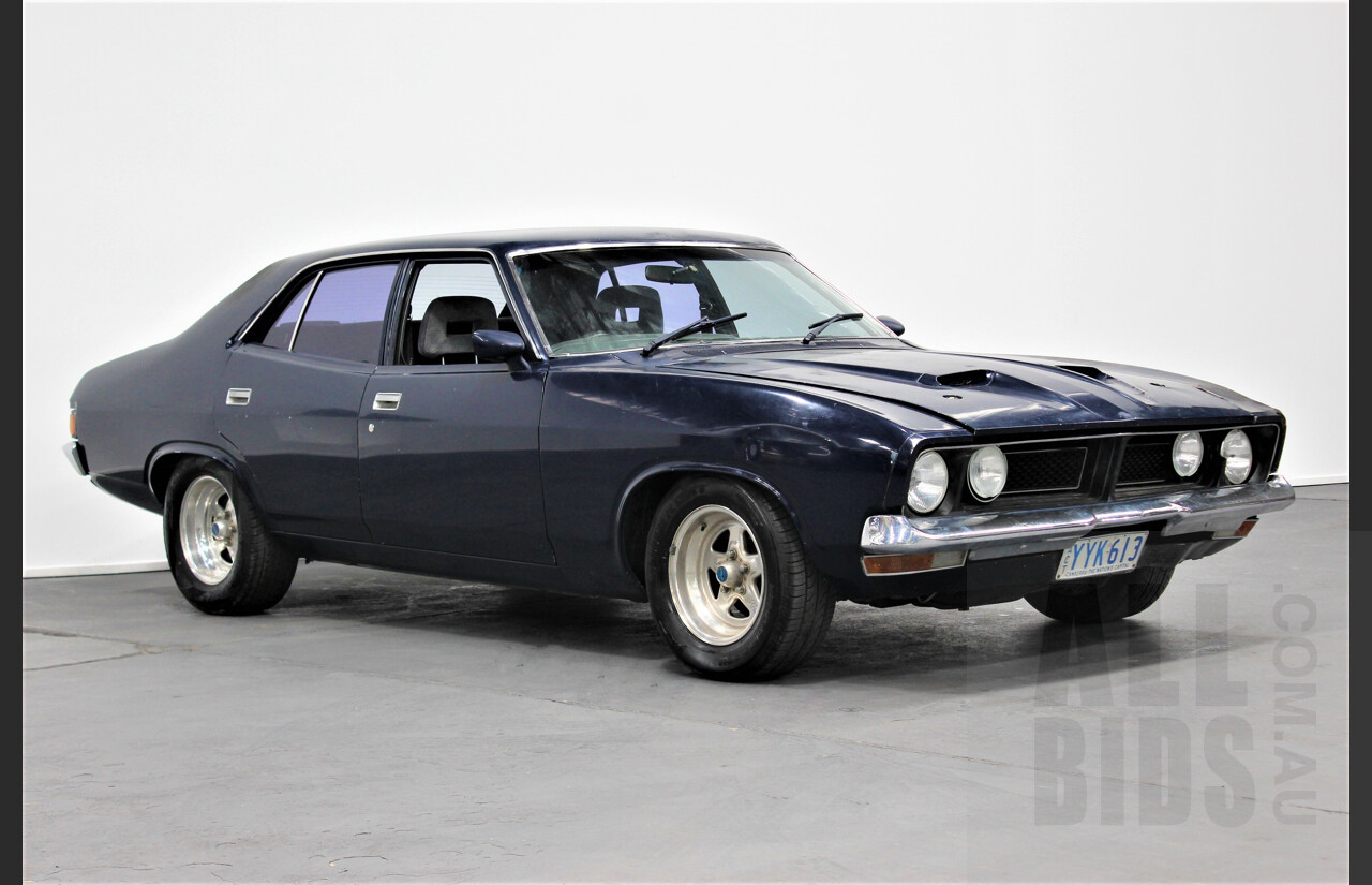 4/1976 Ford Falcon XB 4d Sedan Blue 5.8L 351 V8