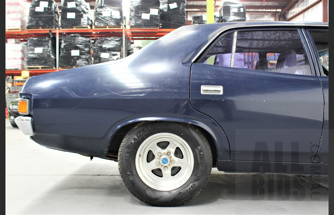 4/1976 Ford Falcon XB 4d Sedan Blue 5.8L 351 V8