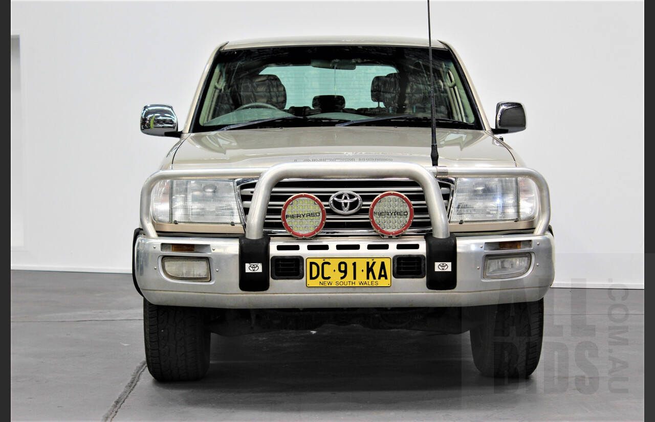 5/2004 Toyota Landcruiser GXL (4x4) UZJ100R 4d Wagon Gold 4.7L V8