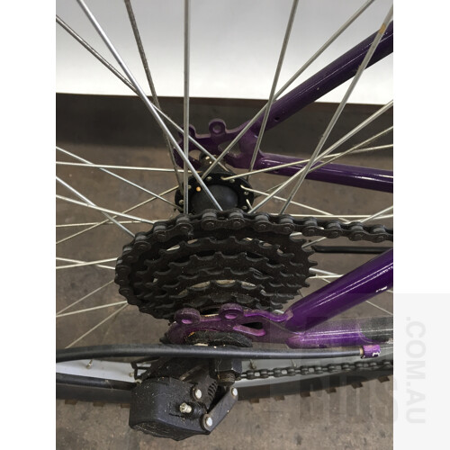 Dunlop Hill Crest Mountain Bike