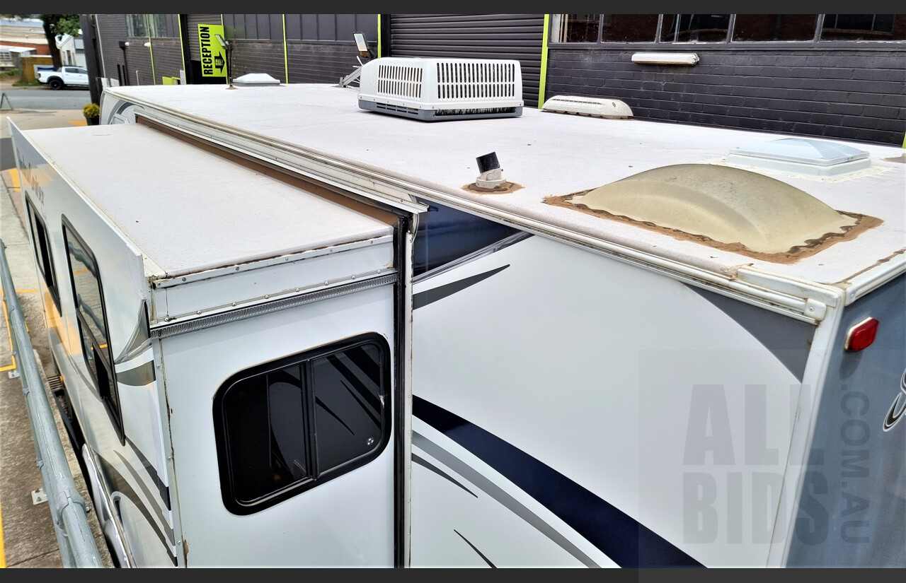 09/2012 Cruiser RV Shadow Cruiser 160BHS 28ft Twin Axle Caravan VIN: 5RXTD2628D1026106